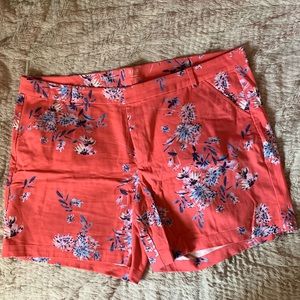 Floral shorts 🌸🌺